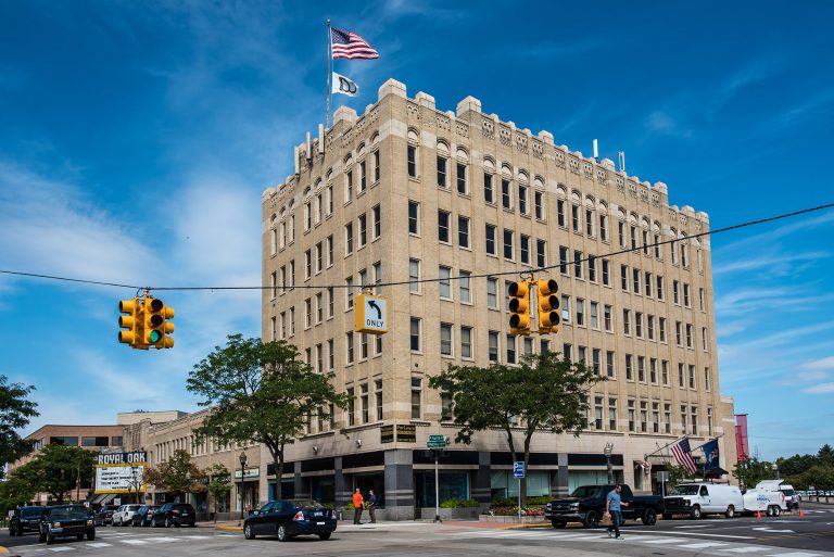 Downtown-royal-oak-michigan-copyright-jeff-white-jwhitephoto11 – JWhite